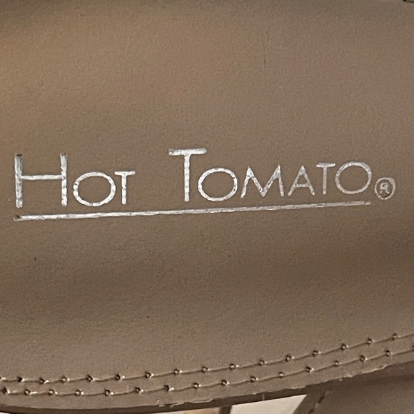 HOT TOMATO Lovely Heels • Size 12 Wide • Women - Picture 9 of 9